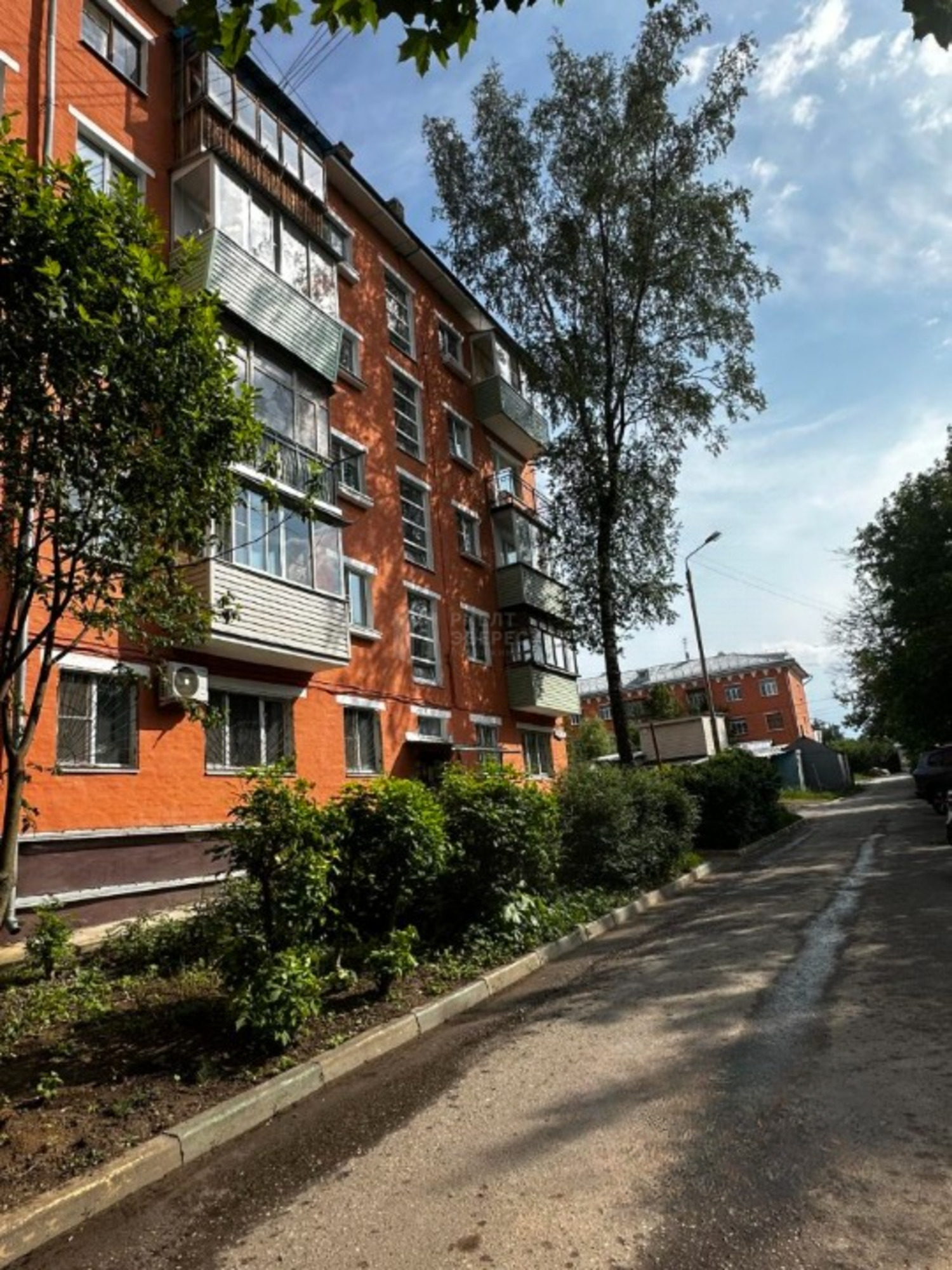 Купить квартиру за 3 840 000 рублей на Мира ул., 15Б