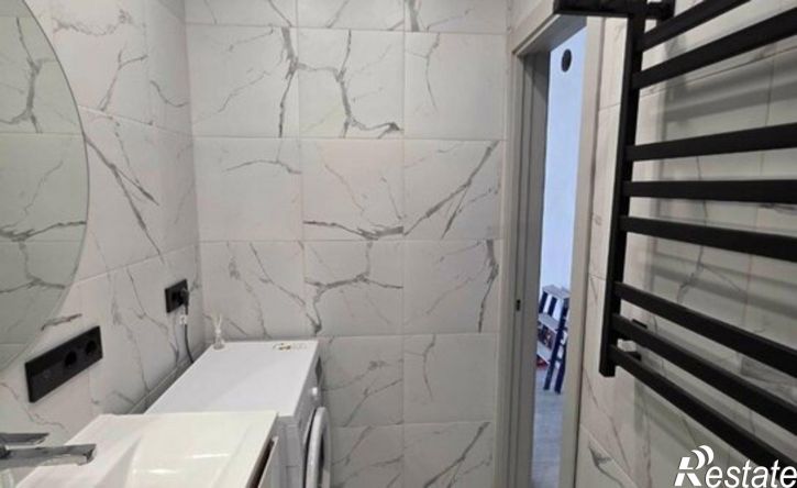 2-комн квартира ул Академика Насоновой, 9Б,  д. 9Б