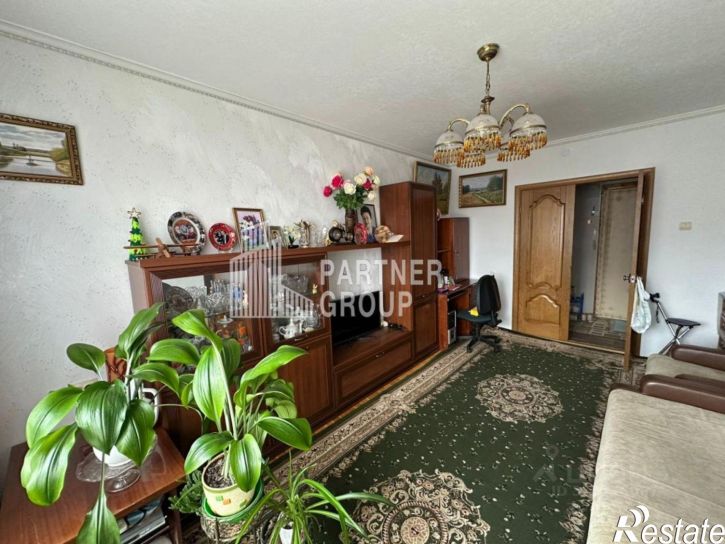 2-комн квартира улица Братьев Жабровых, 9,  д. 9