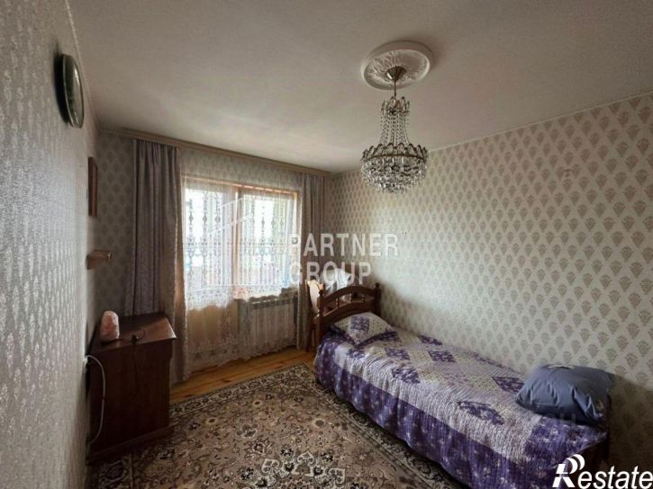 2-комн квартира улица Братьев Жабровых, 9,  д. 9