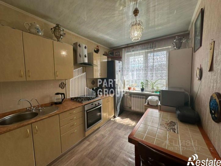 2-комн квартира улица Братьев Жабровых, 9,  д. 9