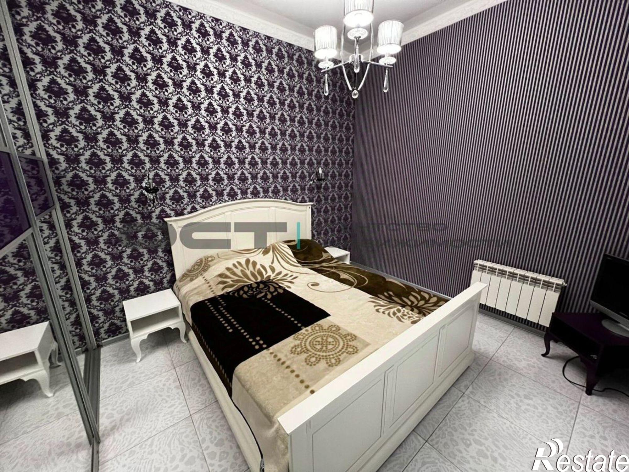 Купить квартиру за 15 000 000 рублей на ул Демонстрации, 141