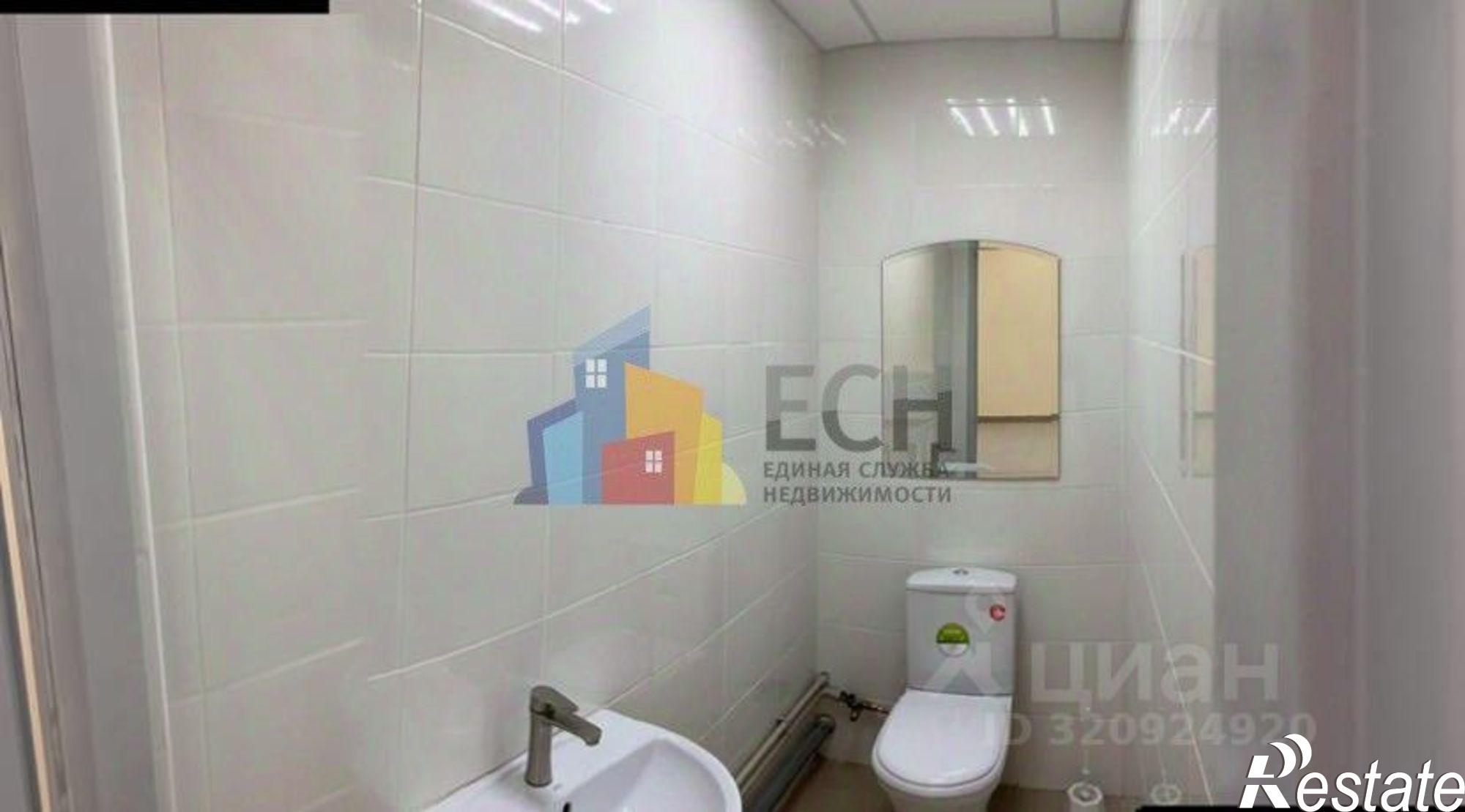 Купить торговое помещение за 9 000 090 рублей на улица Калинина, 6 к2