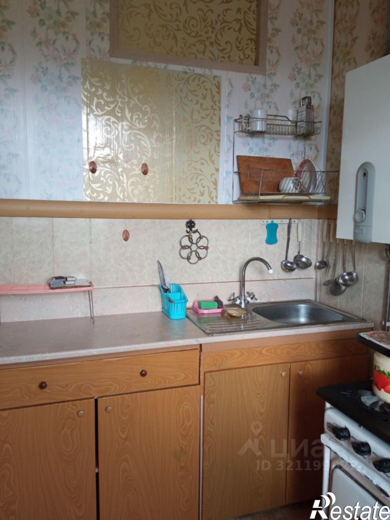 Сдать квартиру за 40 000 рублей на улица Кутузова, 10А