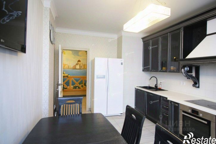 3-комн квартира улица Макаренко, 9Б,  д. 9Б