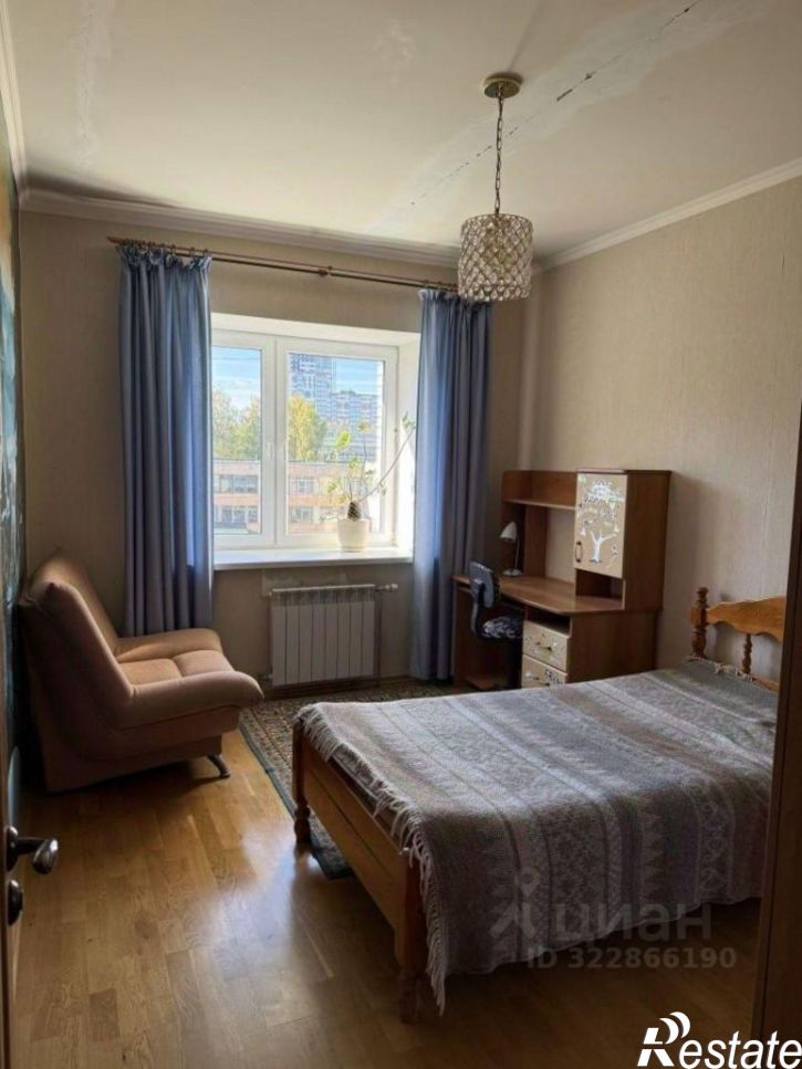 4-комн квартира ул Новомосковская, д 7А