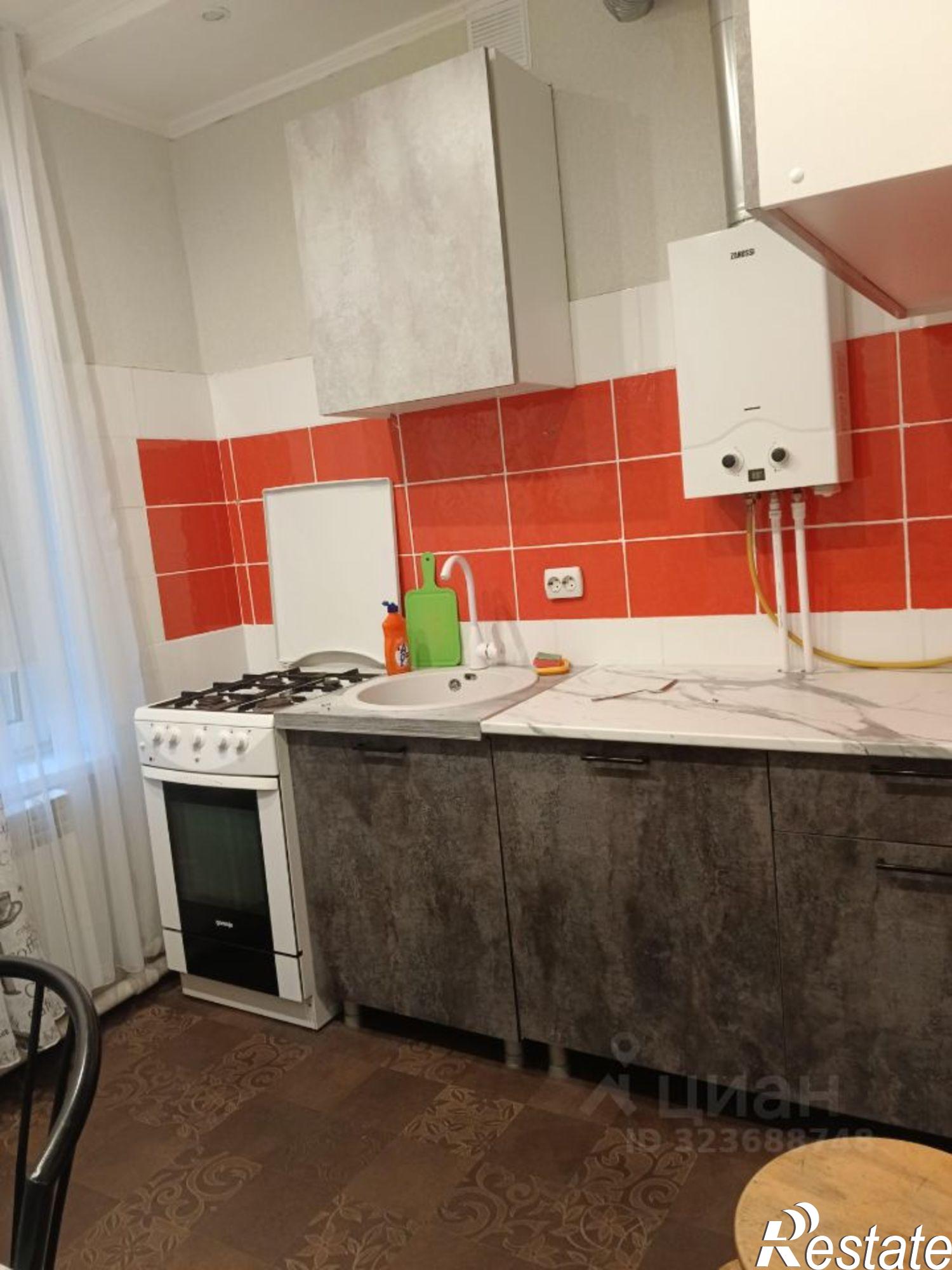 Сдать квартиру за 25 000 рублей на улица Бардина, 10