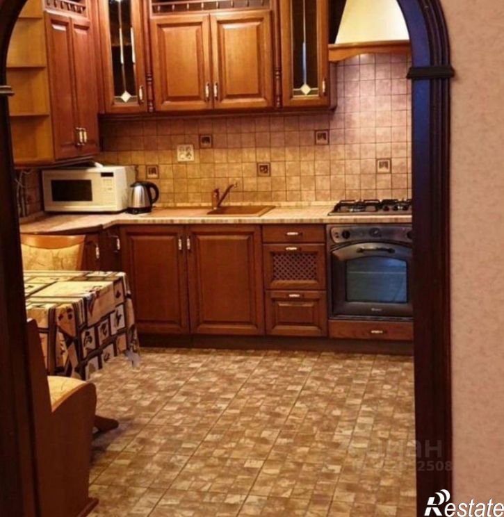 2-комн квартира улица Макаренко, 1А,  д. 1А