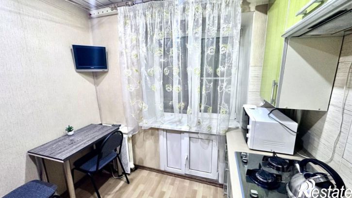 2-комн квартира Староникитская улица, 10,  д. 10