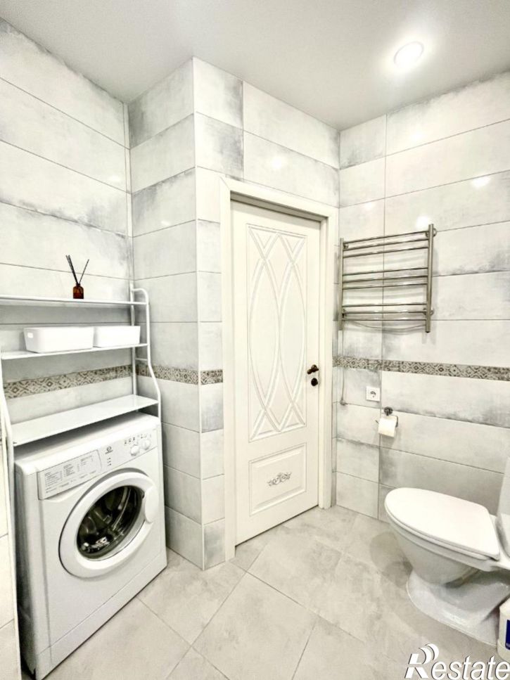 2-комн квартира улица Академика Насоновой, 1Б,  д. 1Б