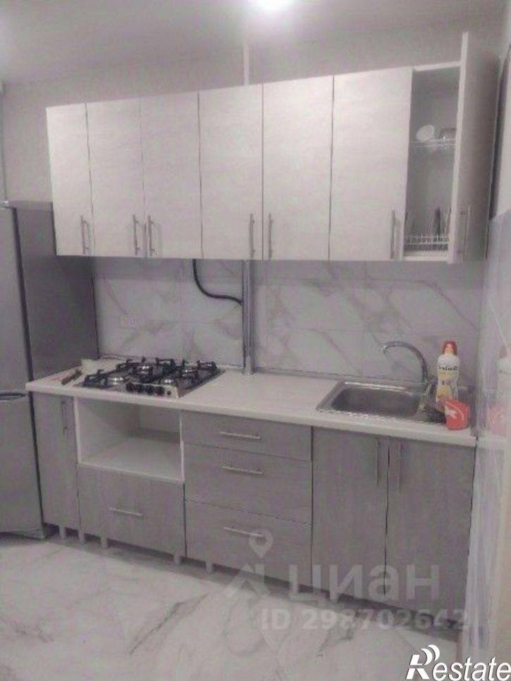 3-комн квартира улица Лейтейзена, 8,  д. 8