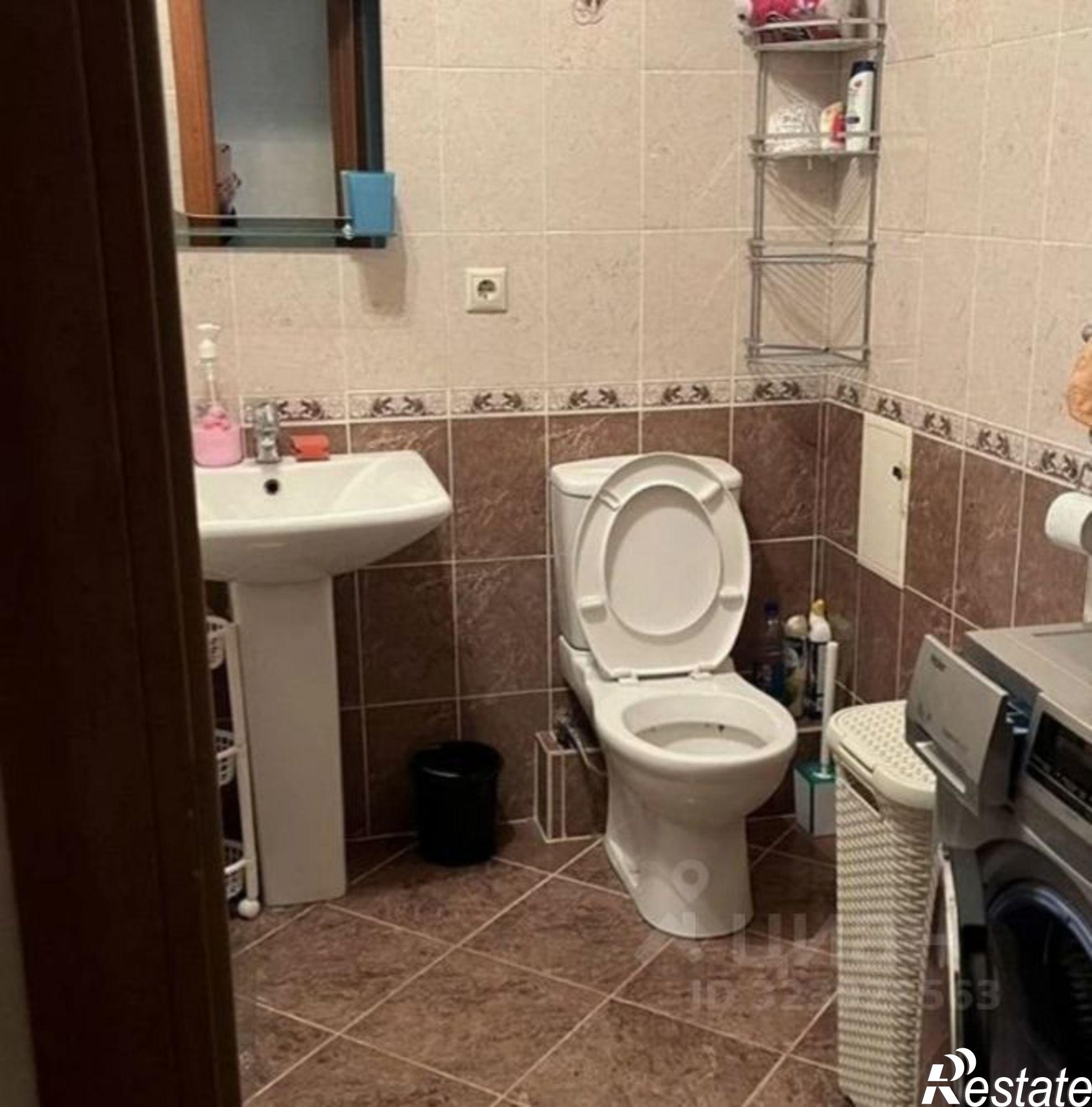 Сдать квартиру за 42 000 рублей на ул Демонстрации, 27