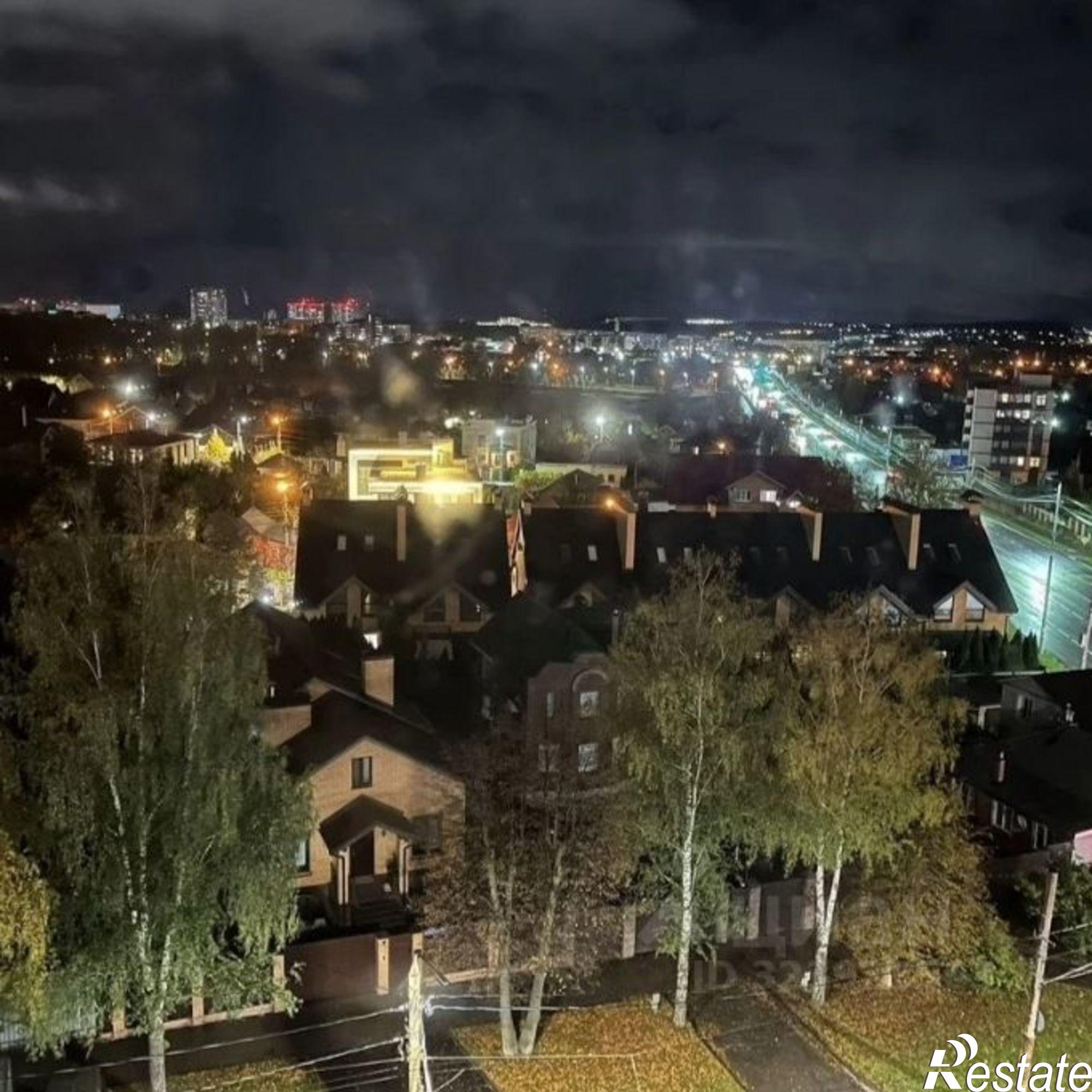 Сдать квартиру за 42 000 рублей на ул Демонстрации, 27