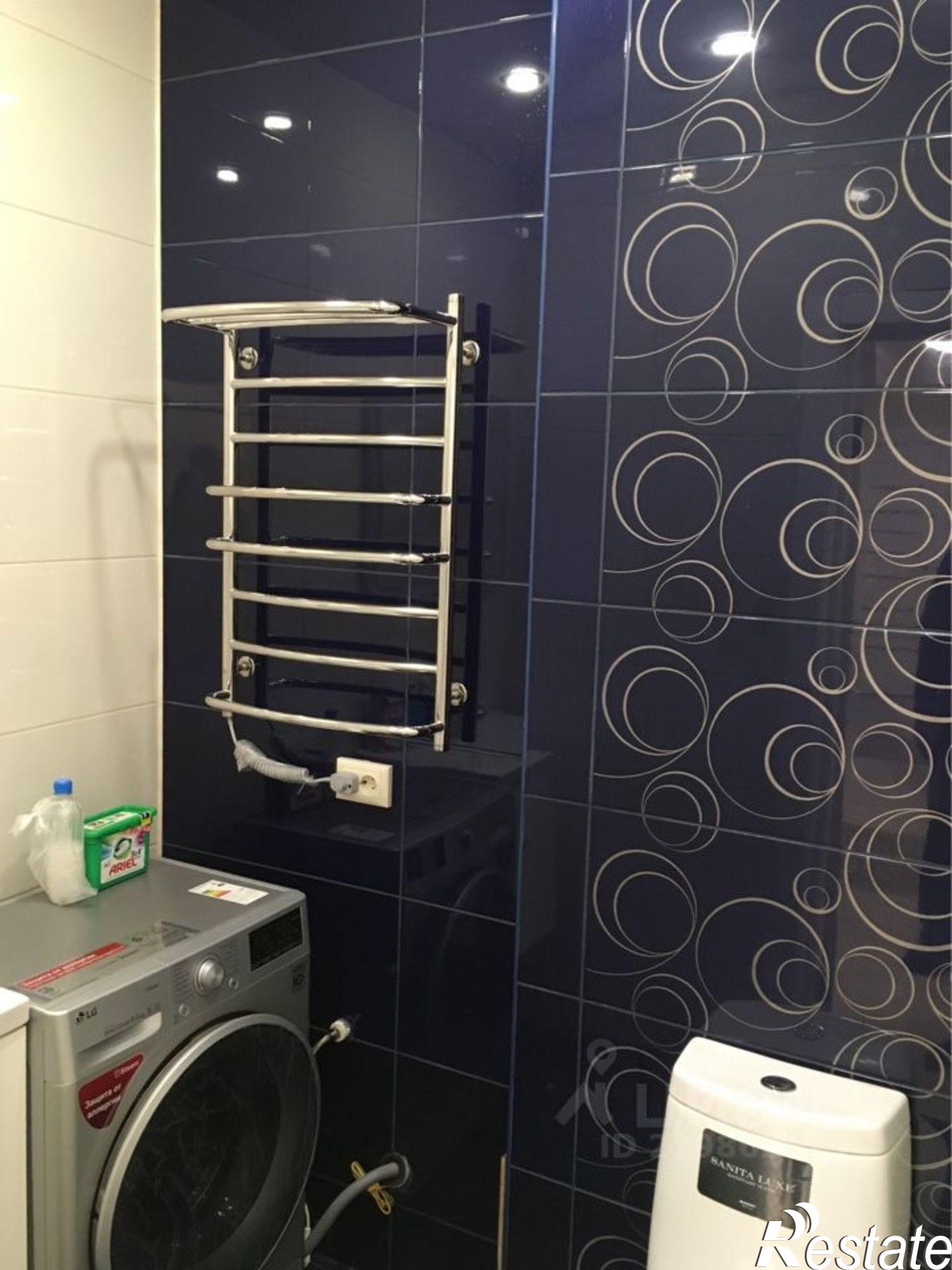 Сдать квартиру за 75 000 рублей на пр-кт Ленина, 130