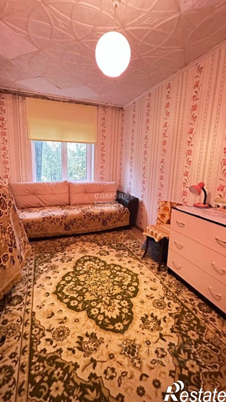 3-комн квартира улица Максимовского, 6,  д. 6