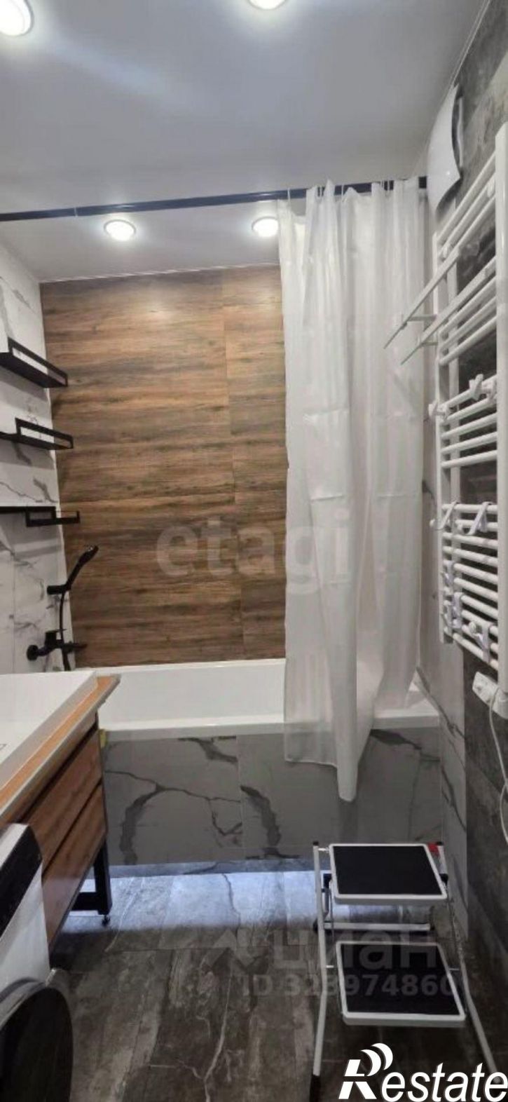 2-комн квартира улица Академика Насоновой, 1Б,  д. 1Б