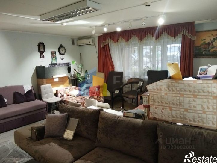 Торговое помещение улица Демонстрации, 27,  д. 27