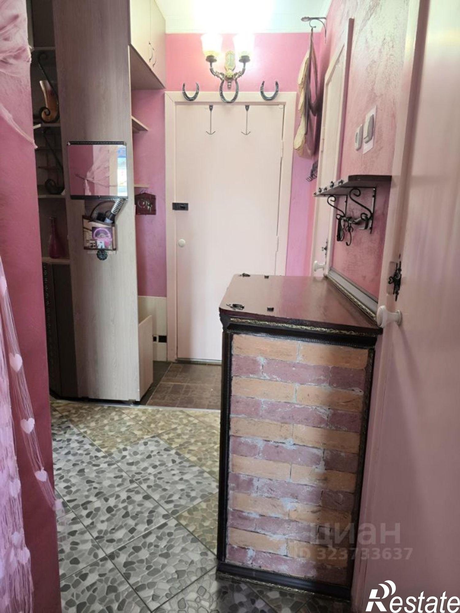 Сдать квартиру за 42 000 рублей на ул Михеева, 11А