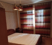 2-комн, 52кв м, этаж 1/9 улица Максимовского, 1