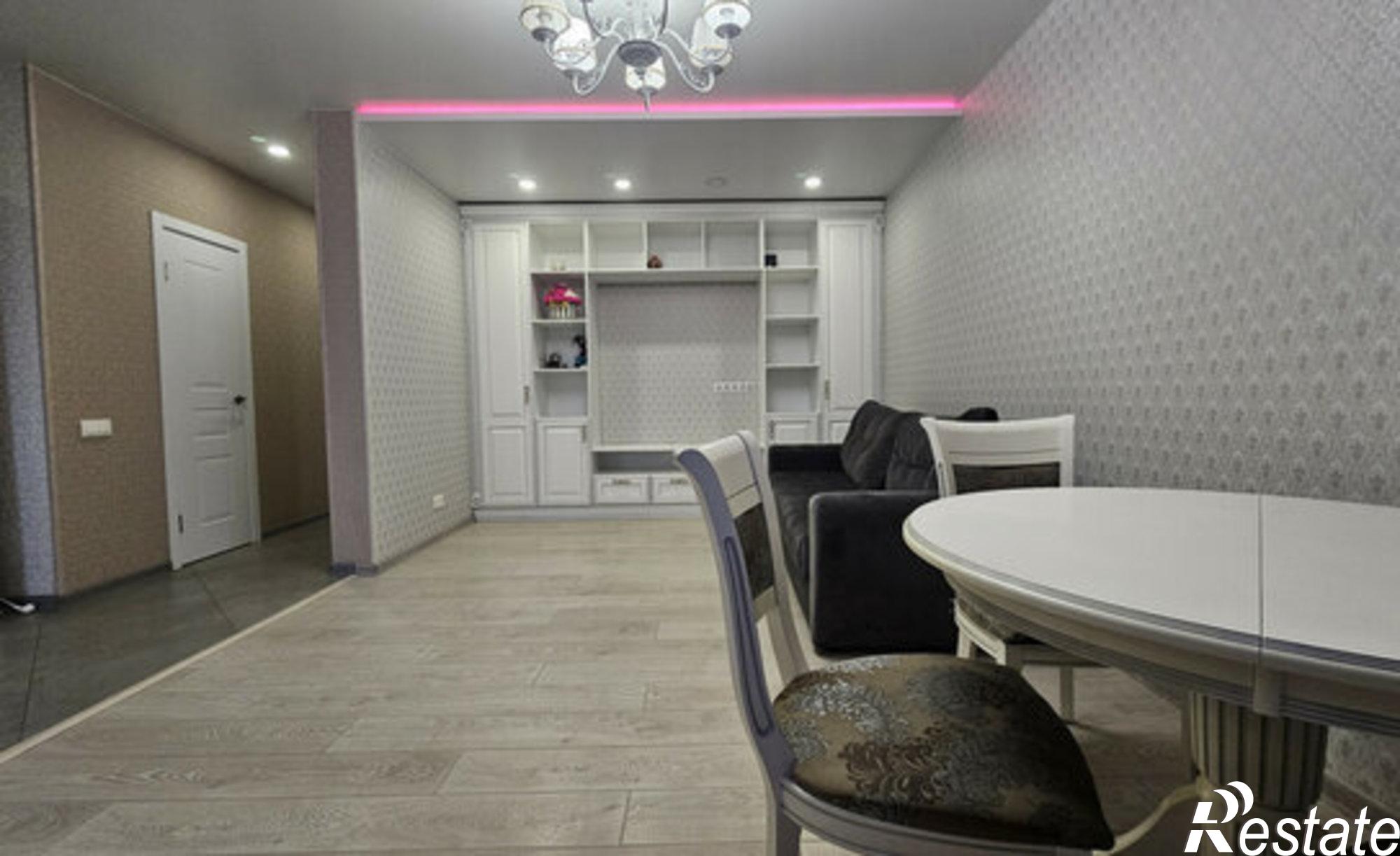 Купить квартиру за 13 990 000 рублей на улица Макаренко, 7