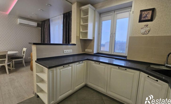 3-комн квартира улица Макаренко, 7,  д. 7