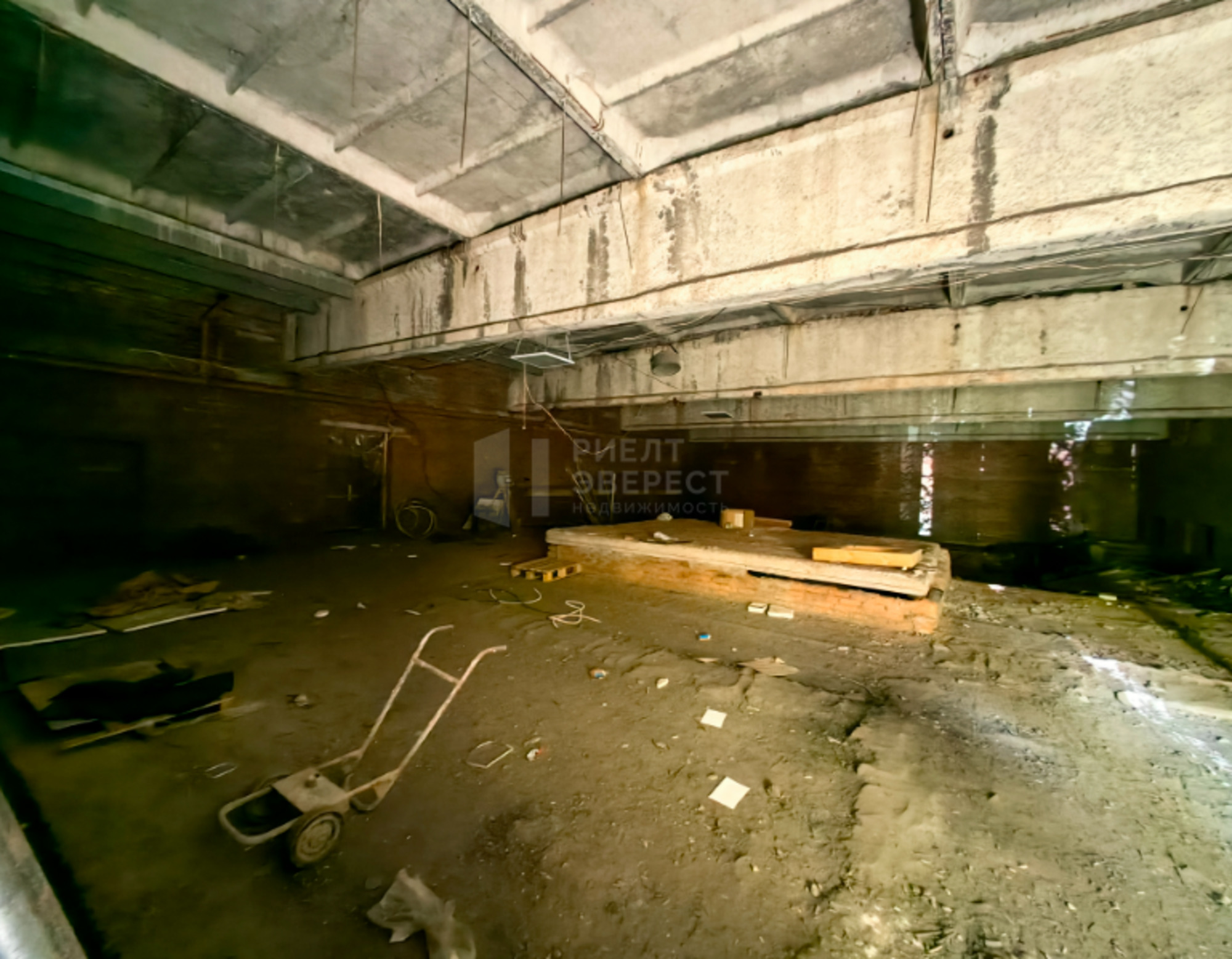 Купить помещение свободного назначения за 42 350 000 рублей на Щегловская засека ул., 30А