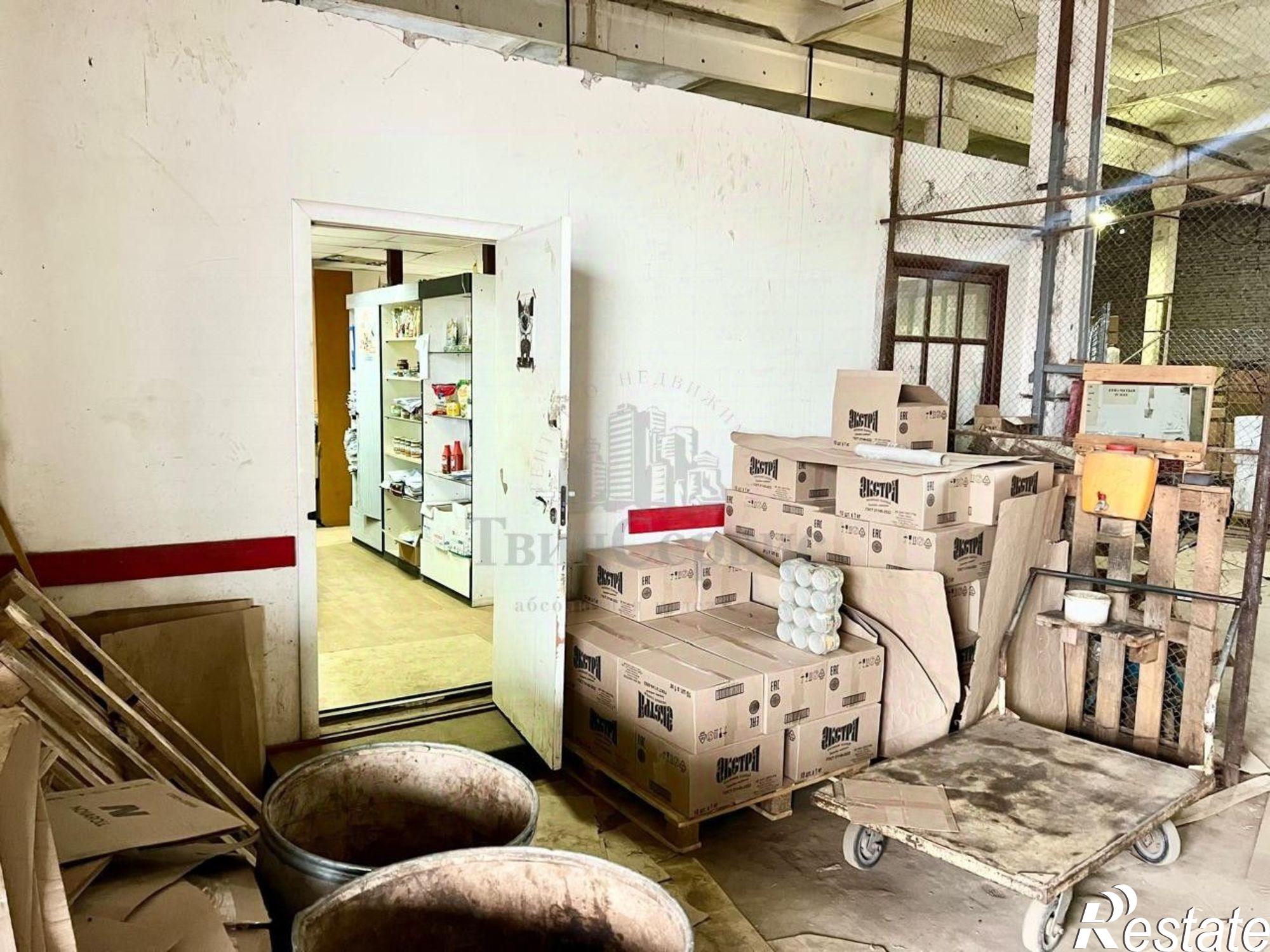 Сдать складское помещение за 45 500 рублей на Ханинский проезд, 12