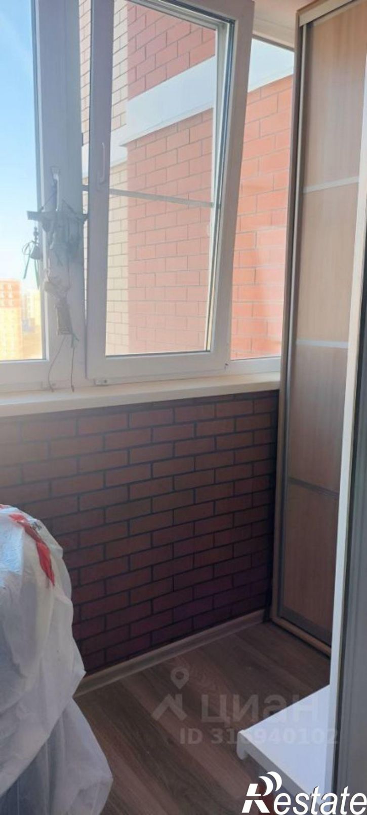 3-комн квартира ул Новомосковская, 10,  д. 10