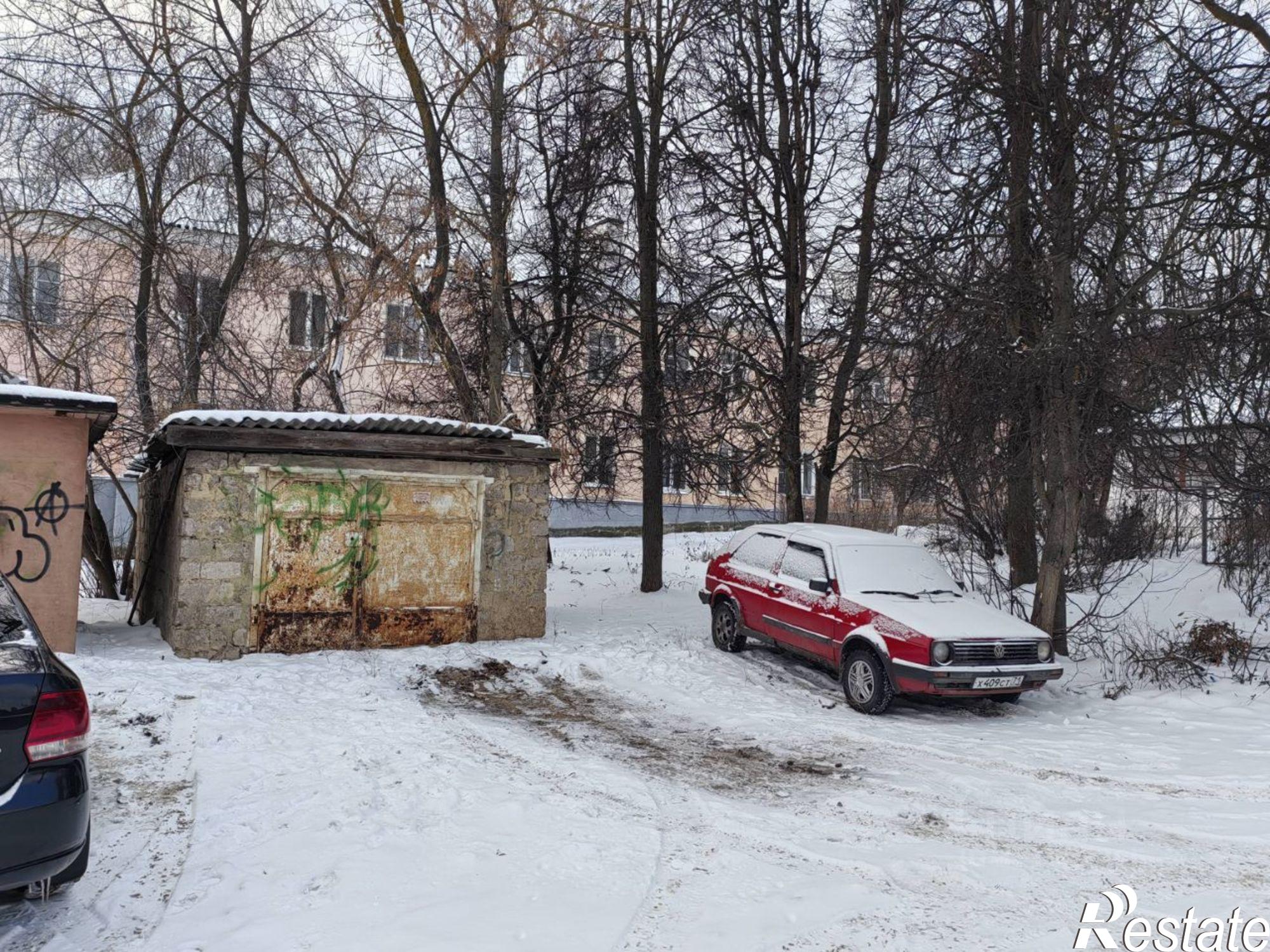 Купить гараж, место в паркинге за 225 000 рублей на Октябрьская улица, 7