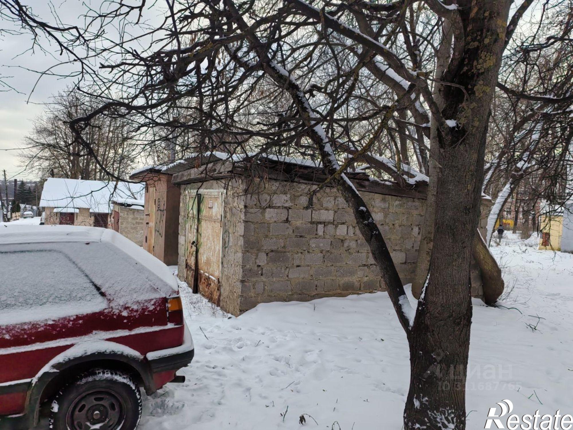 Купить гараж, место в паркинге за 225 000 рублей на Октябрьская улица, 7