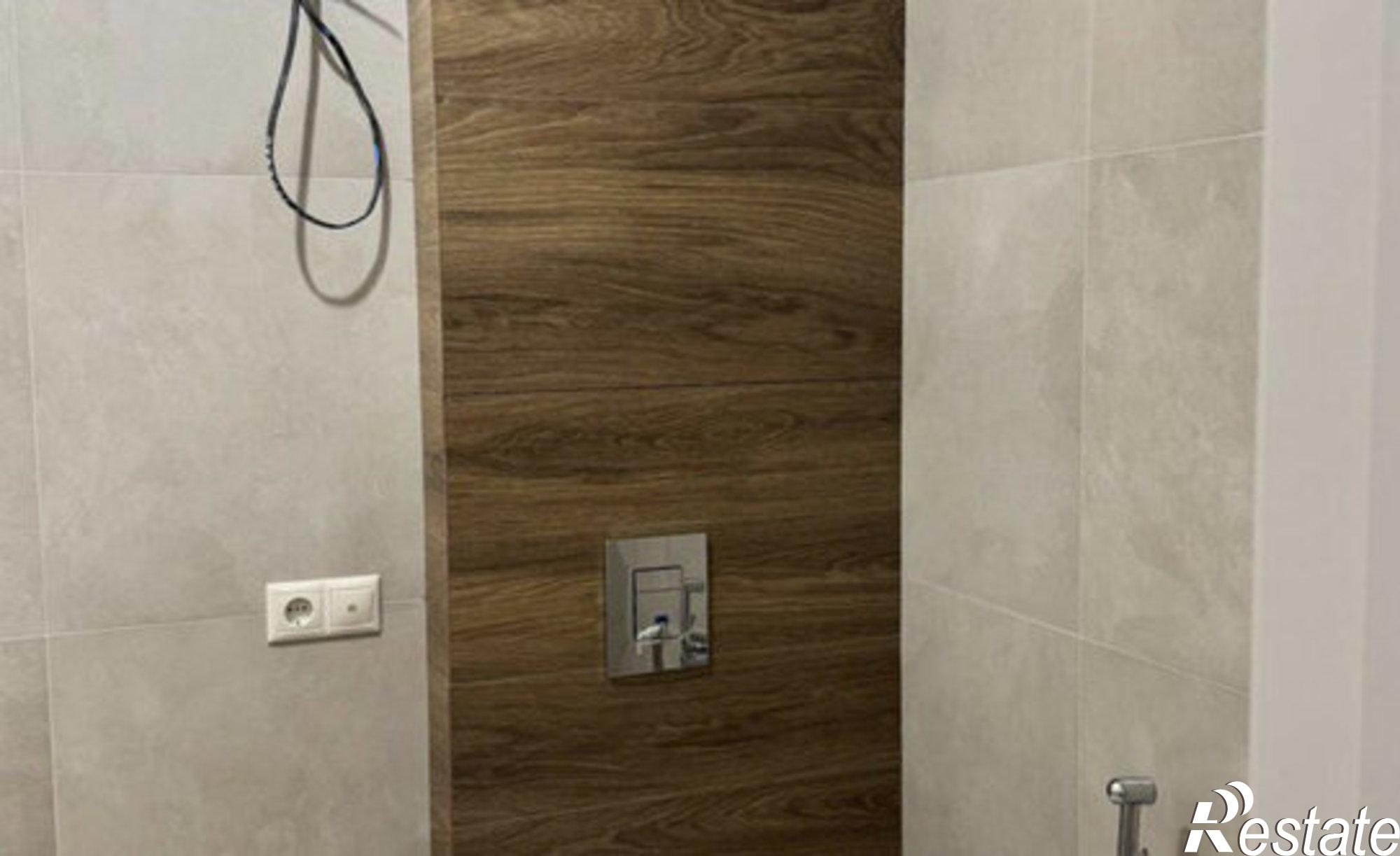 Купить квартиру за 12 900 000 рублей на ул Карпова, 98 3