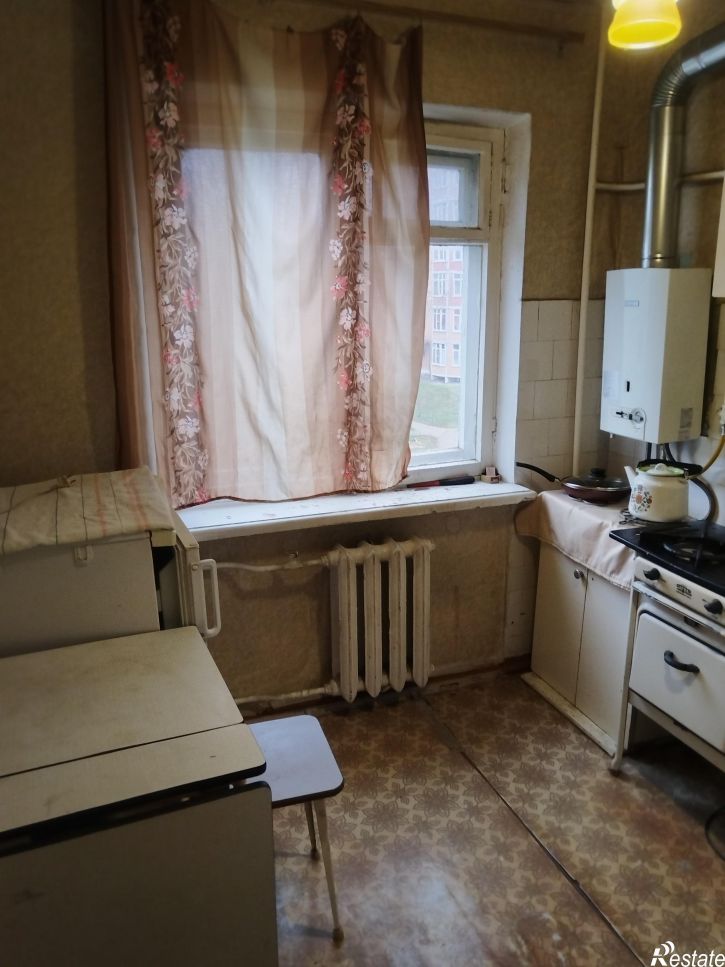 2-комн квартира Металлургов , 61