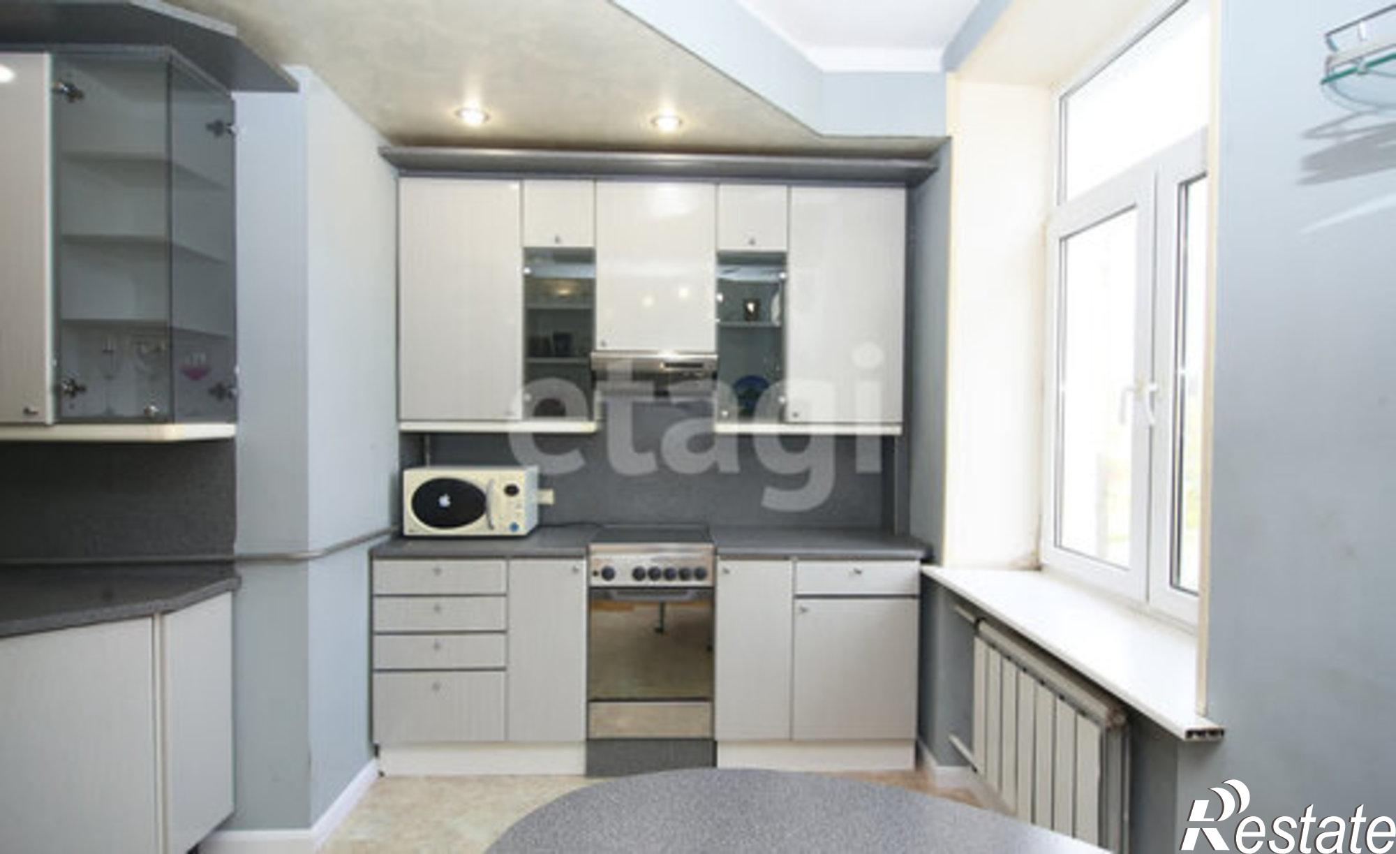 Купить квартиру за 10 000 000 рублей на ул Кирова, 157