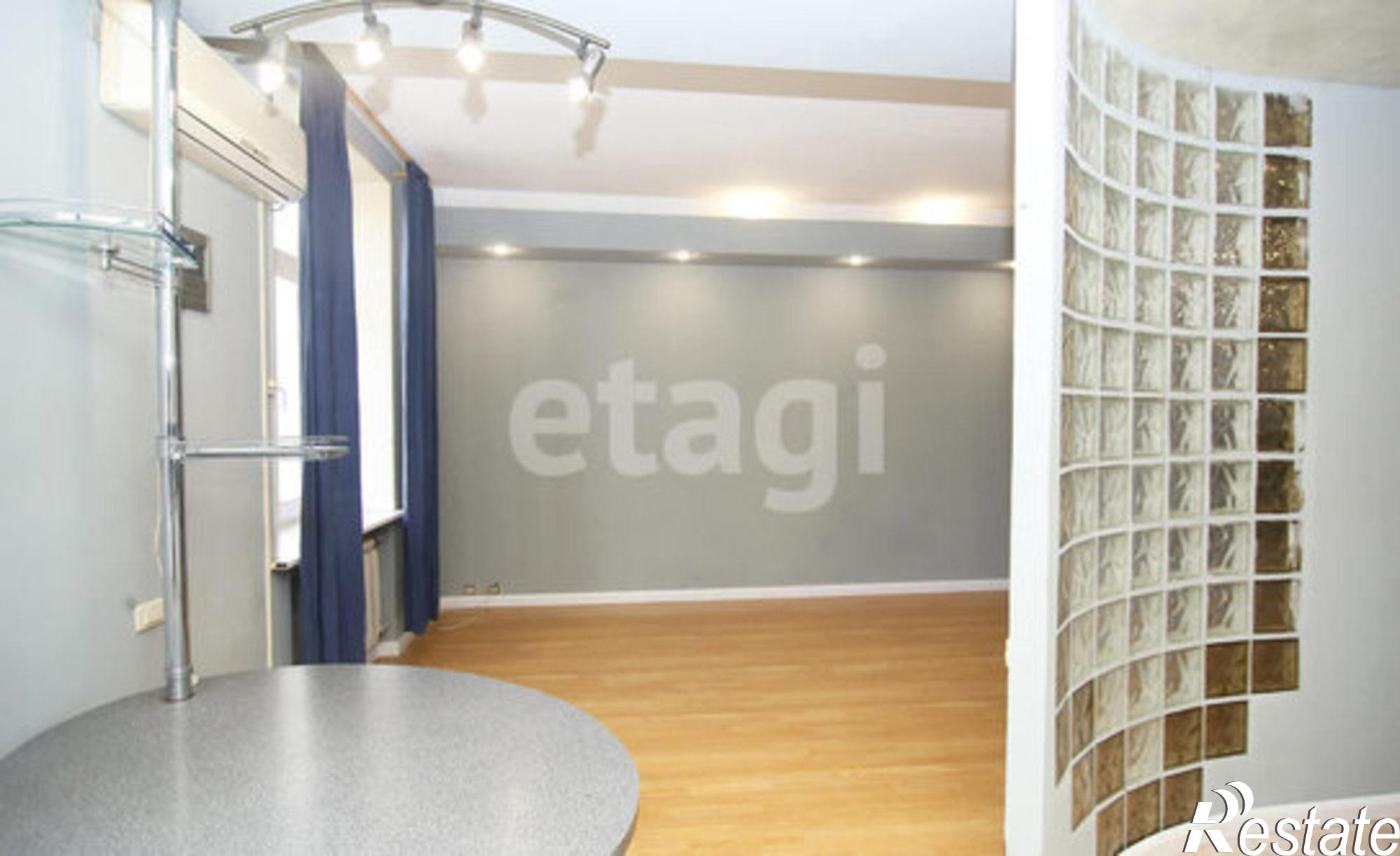 Купить квартиру за 10 000 000 рублей на ул Кирова, 157