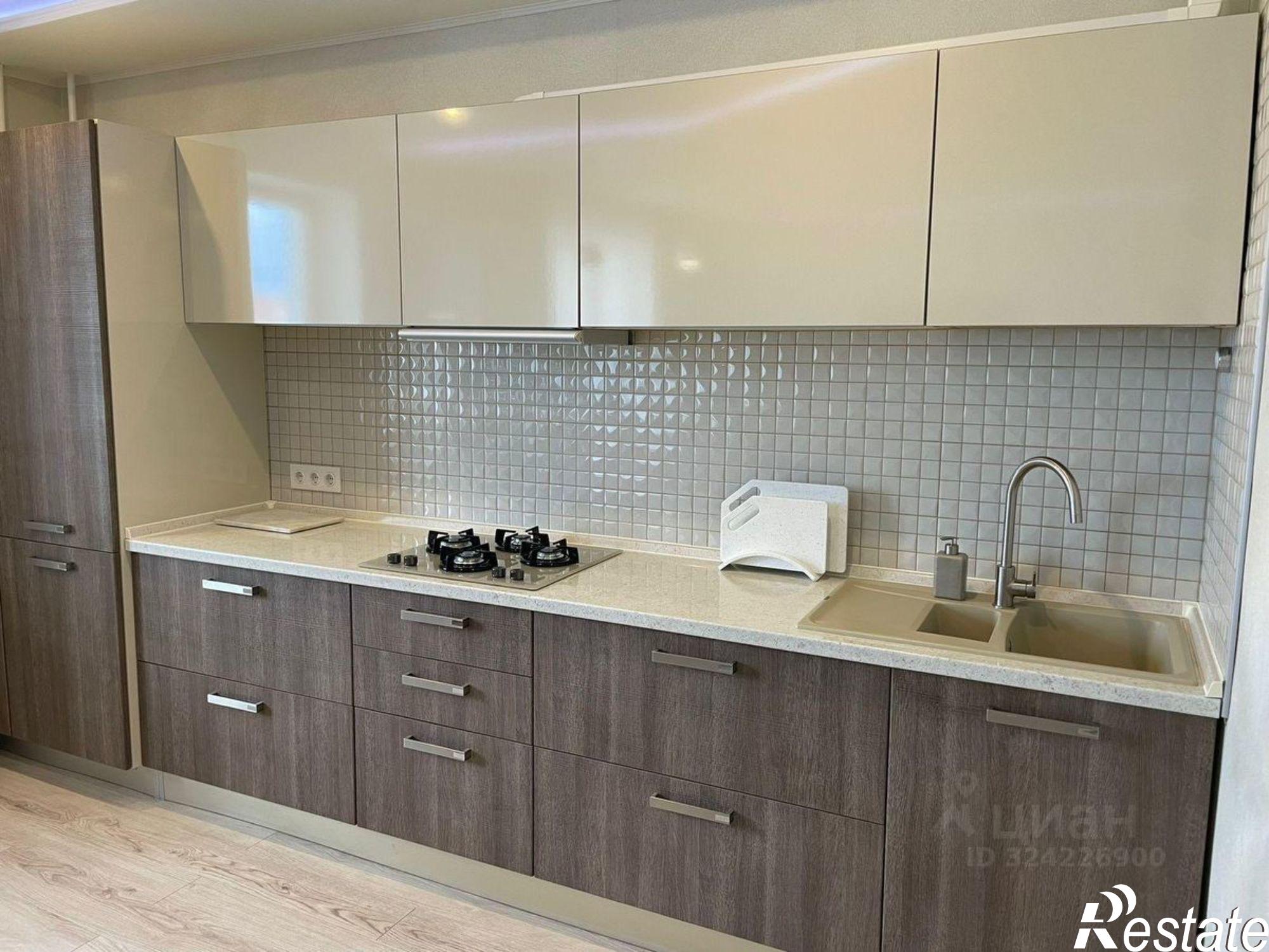 Сдать квартиру за 75 000 рублей на улица Демонстрации, 27 к1