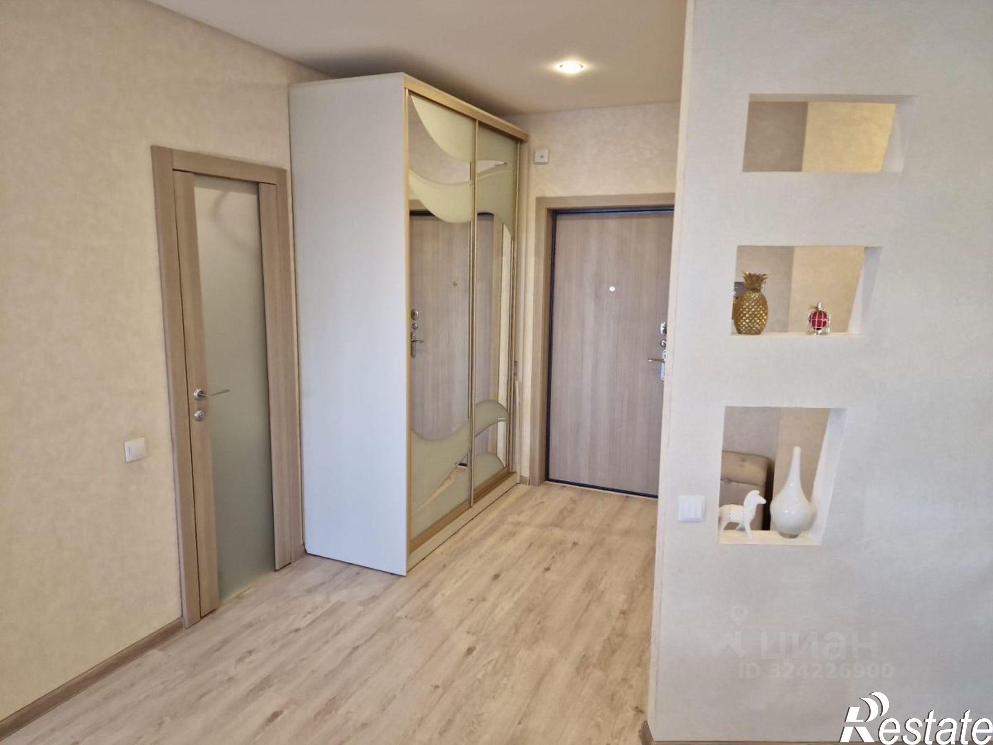 Сдать квартиру за 75 000 рублей на улица Демонстрации, 27 к1