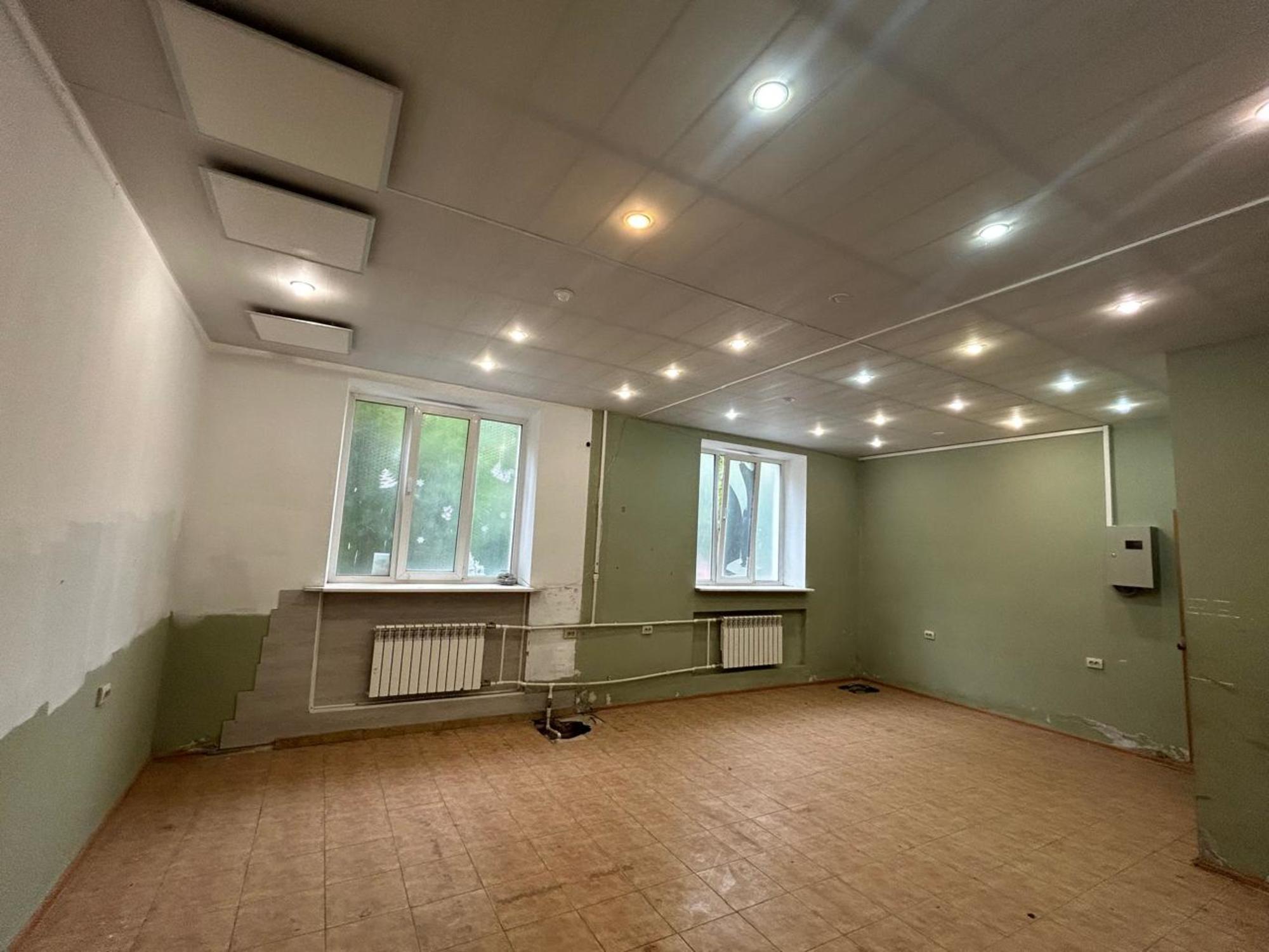 Сдать торговое помещение за 80 000 рублей на Перекопская улица, д.10