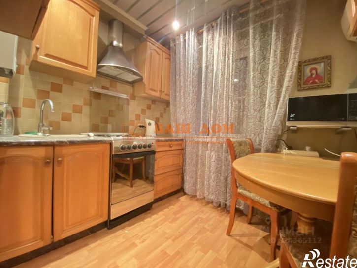 3-комн квартира улица Седова, 35,  д. 35