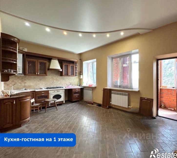 4-комн квартира улица Декабристов, 4,  д. 4