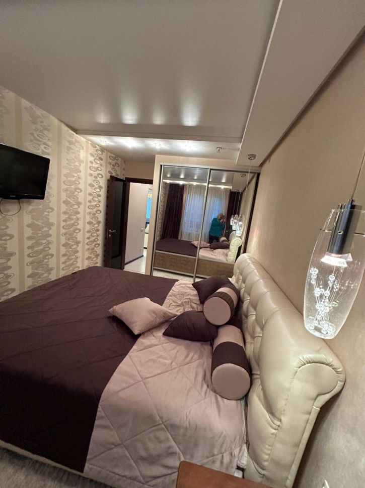 3-комн квартира Галкина улица, д.23