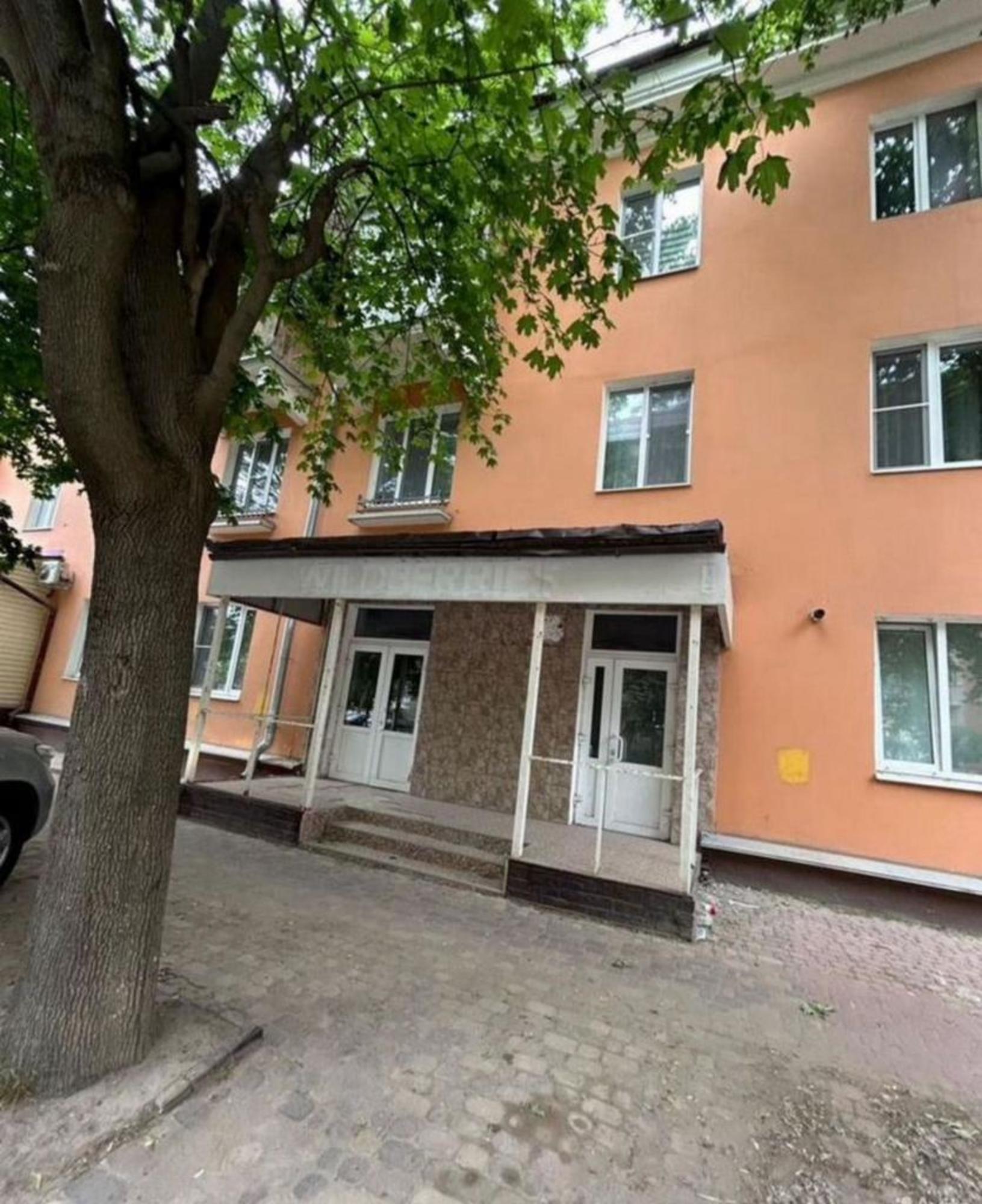 Купить помещение свободного назначения за 8 300 000 рублей на Перекопская улица, д.10