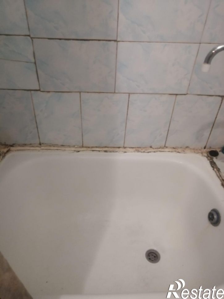 Комната Немцова, 1