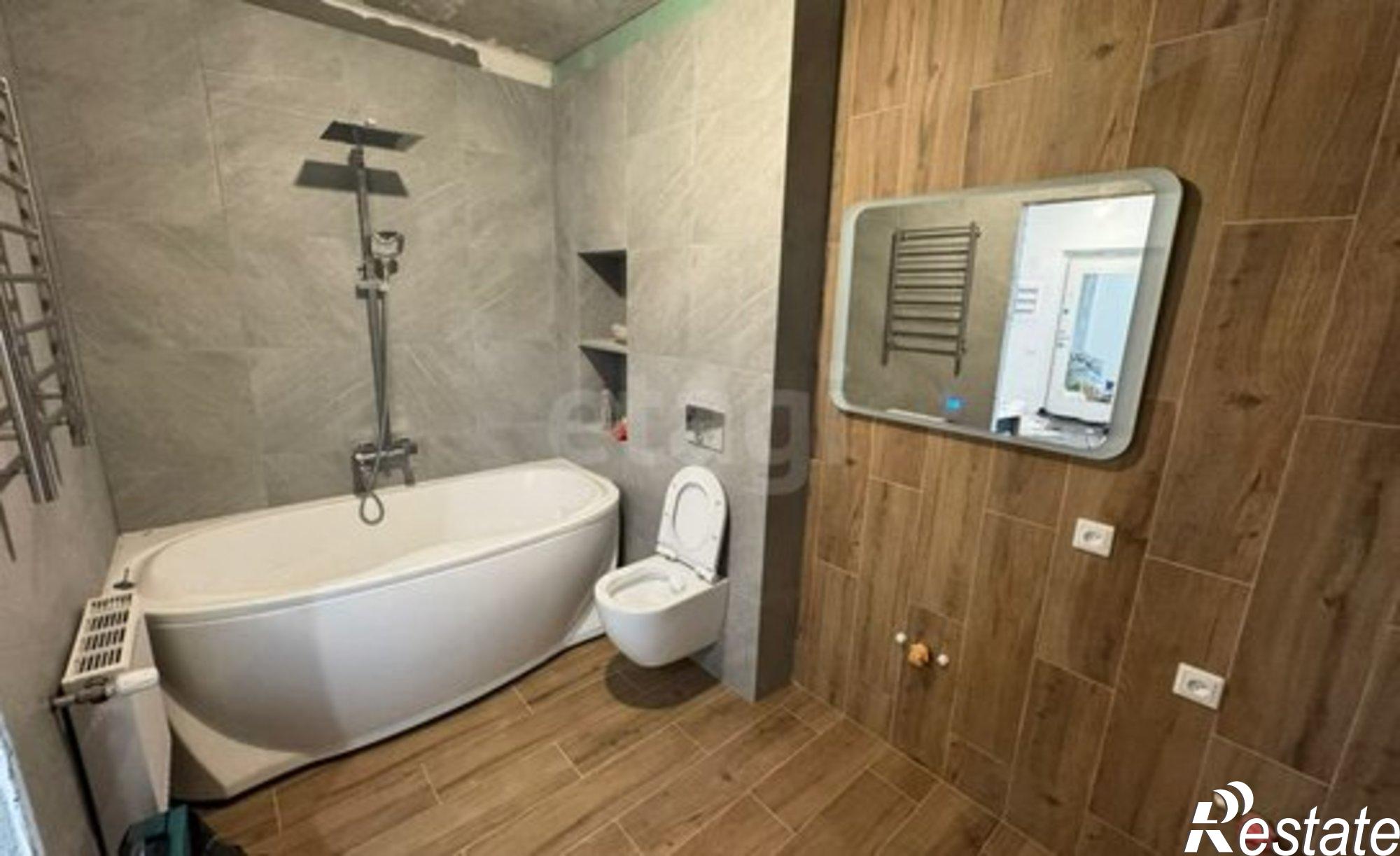 Купить квартиру за 13 500 000 рублей на Новомосковская улица, 4