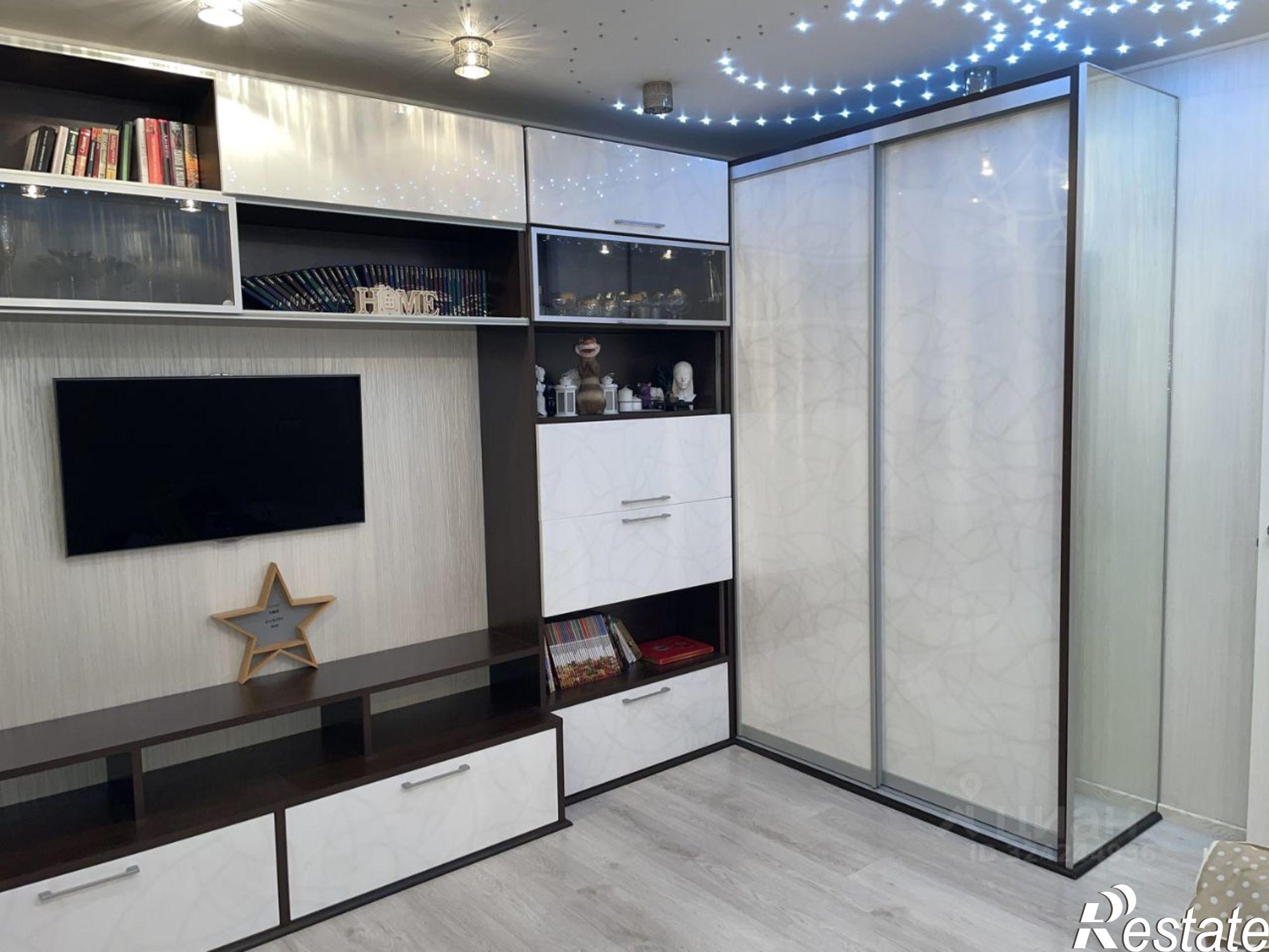 Сдать квартиру за 40 000 рублей на улица Кутузова, 45Б