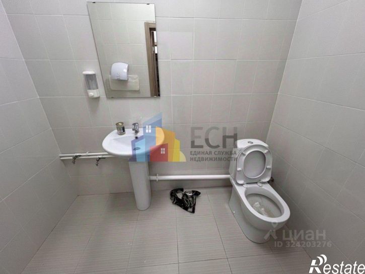 Торговое помещение г. посёлок Горелки, Ключевая улица, 8