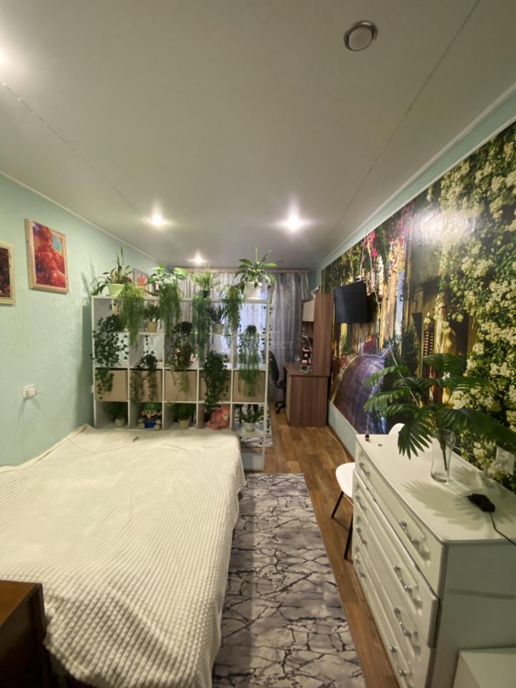 3-комн квартира Ложевая ул., 141