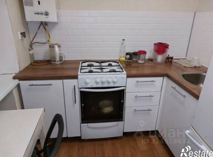 1-комн квартира улица Металлургов, 82В,  д. 82В