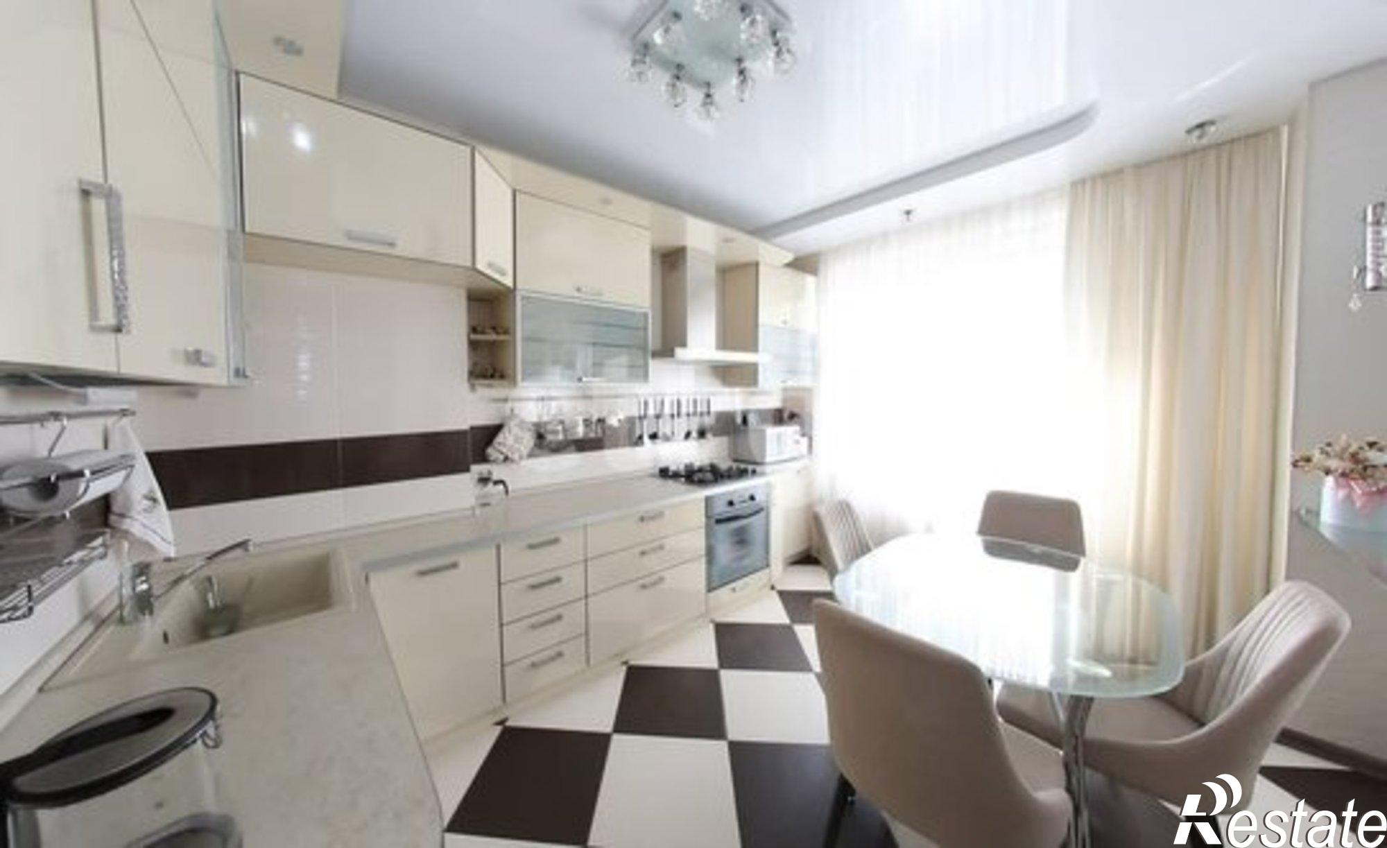 Купить квартиру за 17 490 000 рублей на улица Революции, 21