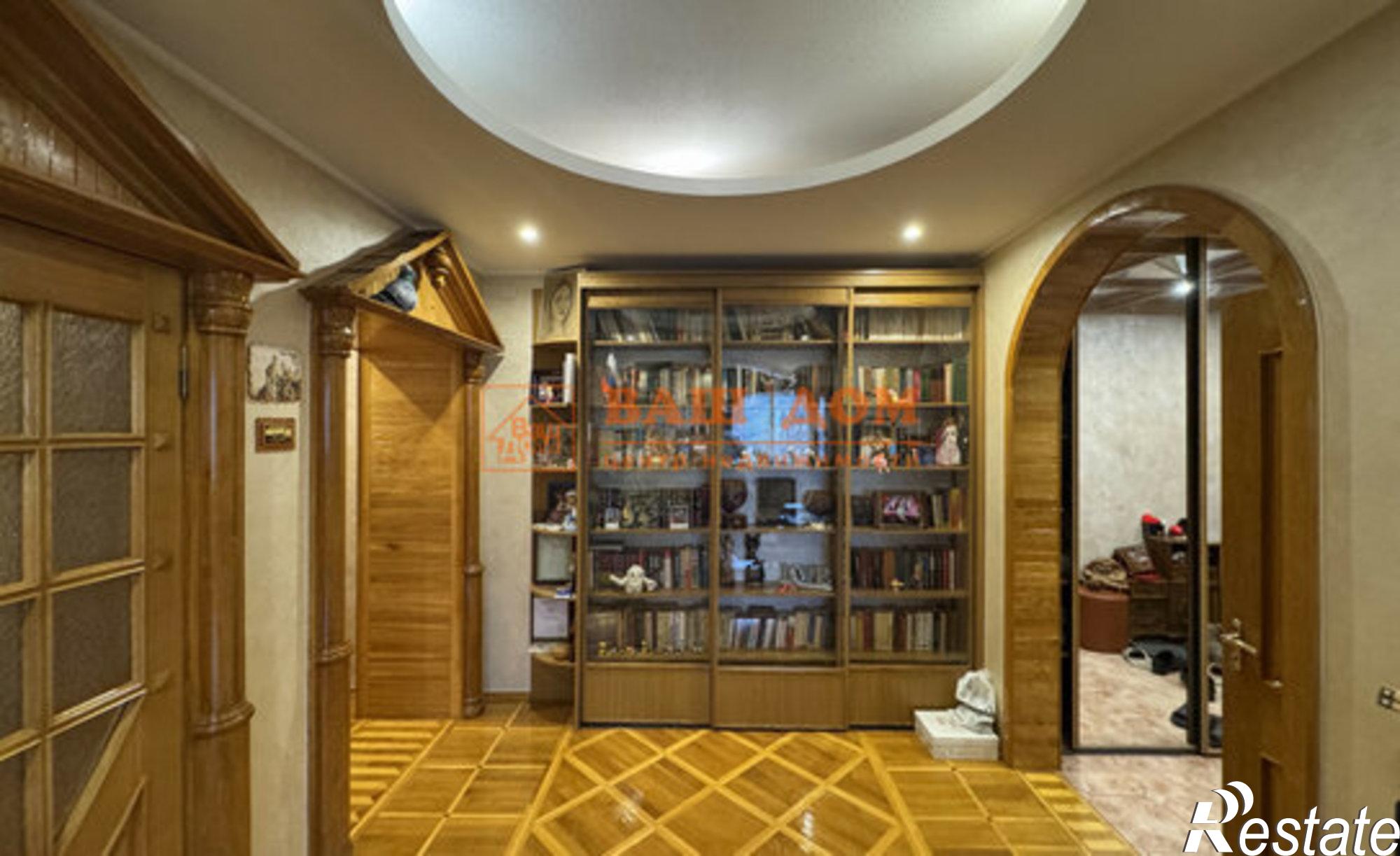 Купить квартиру за 23 000 000 рублей на ул Революции, 15