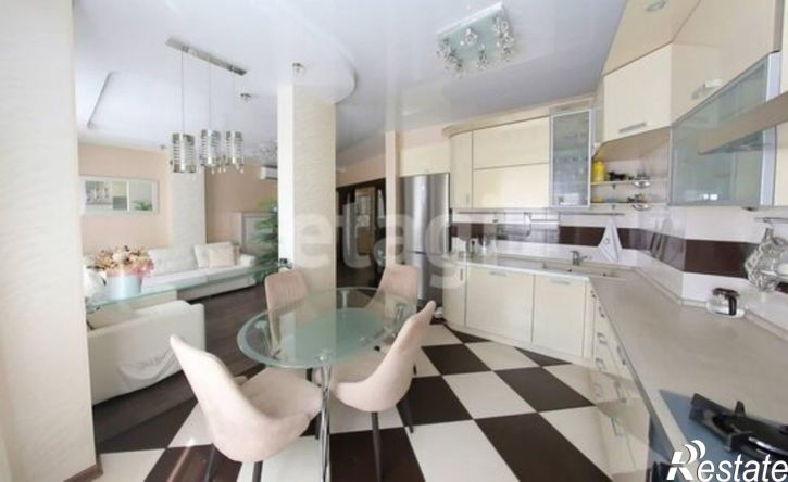 3-комн квартира улица Революции, 21,  д. 21